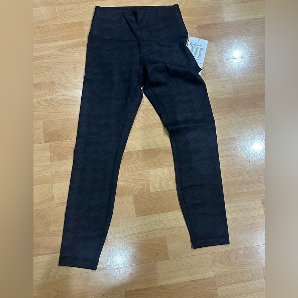 Brand New Lululemon Wunder Train Leggings - Picture 2 of 14